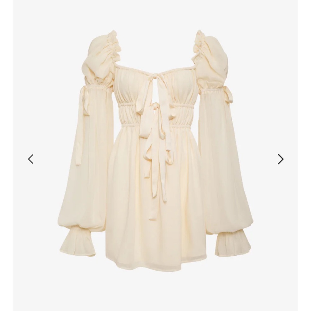 Rumored Macbeth mini dress Cream Puff Sleeve